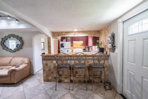 1185 Alto Road, Lake Worth FL - photo 9 of 22