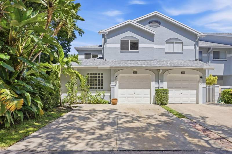 3 bedroom Townhouse at 6045 Old Court Road #401, Boca Park Condo, Boca Raton — photo 5