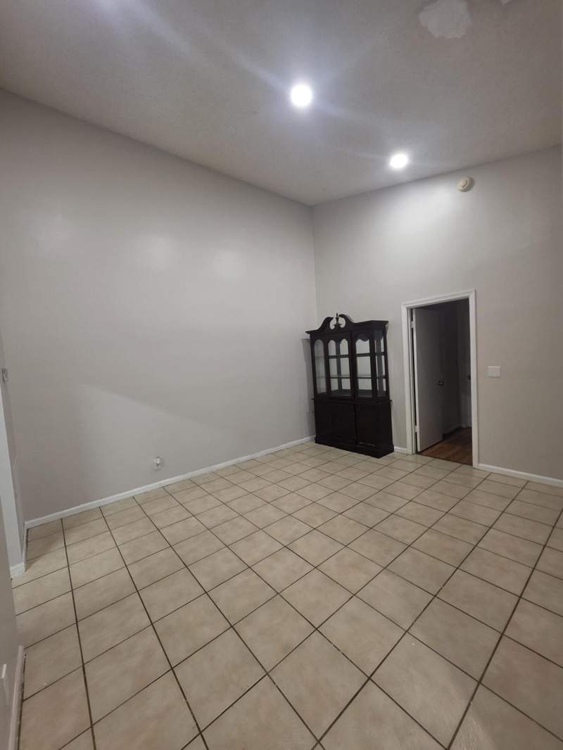 3 bedroom Single Family Residence at 1320 SW 75th Avenue, North Lauderdale Village Sec 6, North Lauderdale — photo 3