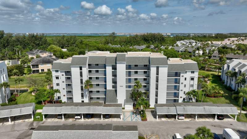 1 bedroom Condominium at 2400 S Ocean Drive #7433, Ocean Village, Fort Pierce — photo 5