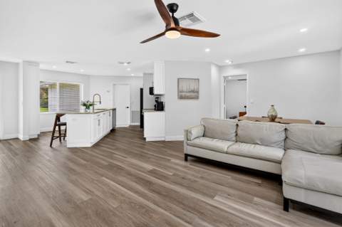 141 Arrowhead Circle, Jupiter FL - photo 11 of 58