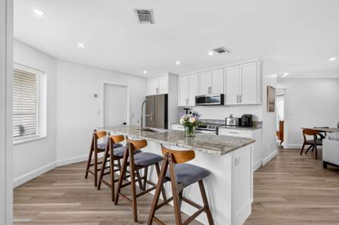 141 Arrowhead Circle, Jupiter FL - photo 15 of 58