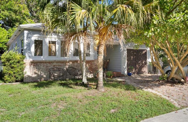 4 bedroom Single Family Residence at 421 N Ocean Breeze, Lake Worth Town Of, Lake Worth Beach — photo 2