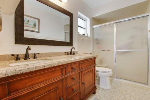 1210 SW 26th Avenue, Boynton Beach FL - photo 11 of 27