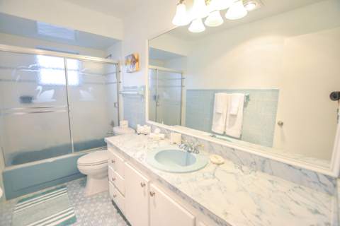 1210 SW 26th Avenue, Boynton Beach FL - photo 16 of 27