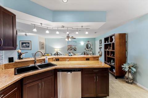 200 Scotia Drive #302, Hypoluxo FL - photo 6 of 31
