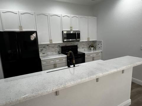 2401 NW 7th Street, Boynton Beach FL - photo 6 of 31