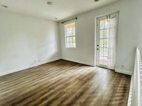 2401 NW 7th Street, Boynton Beach FL - photo 11 of 31