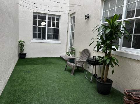 2401 NW 7th Street, Boynton Beach FL - photo 23 of 31