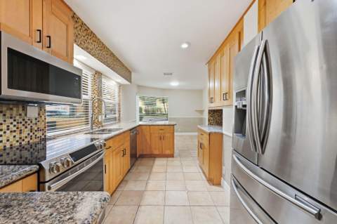 11375 Lakeview Drive #68-U, Coral Springs FL - photo 7 of 24