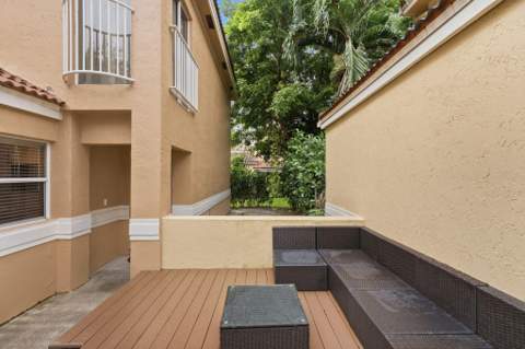 11375 Lakeview Drive #68-U, Coral Springs FL - photo 23 of 24