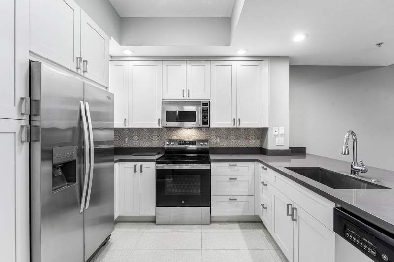 1 bedroom Condominium at 801 S Olive Avenue #Unit 820, One City Plaza Condo, West Palm Beach — photo 5