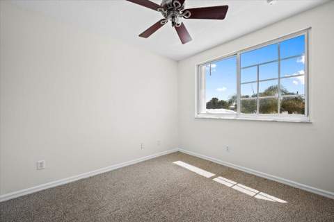 6891 Blue Skies Drive, Lake Worth FL - photo 17 of 38