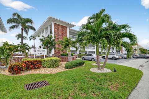 5203 NE 24th Terrace #B105, Fort Lauderdale FL - photo 17 of 23