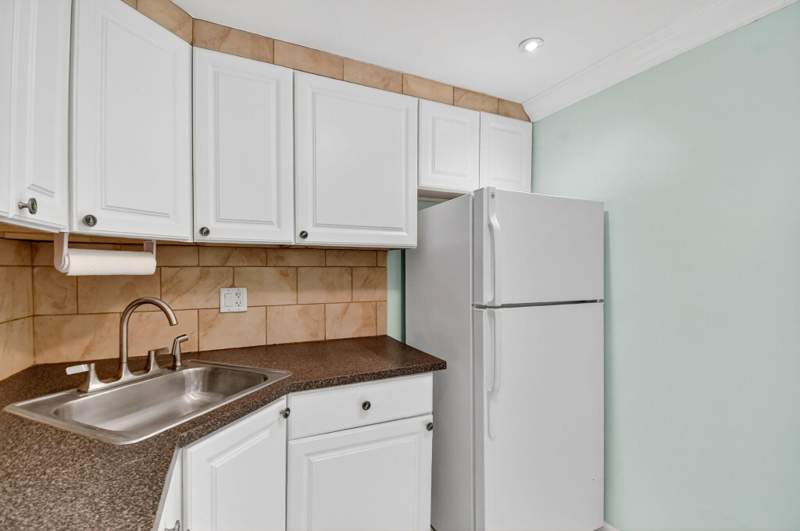 1 bedroom Condominium at 5203 NE 24th Terrace #B105, Maybury Mansions Condo, Fort Lauderdale — photo 5