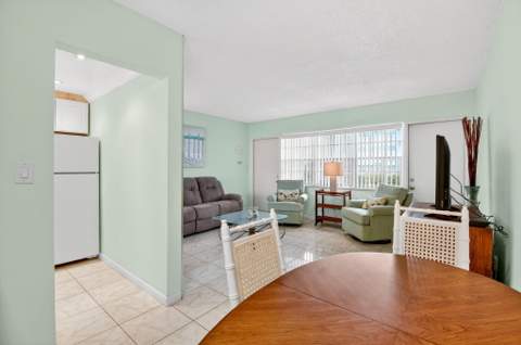 5203 NE 24th Terrace #B105, Fort Lauderdale FL - photo 9 of 23