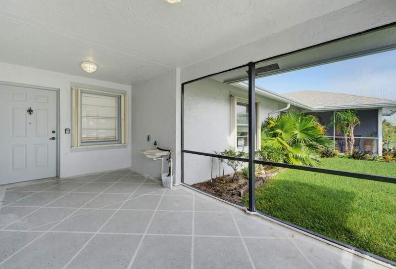 2 bedroom Townhouse at 5253 Crystal Anne Drive, Cypress Lakes 9, West Palm Beach — photo 4