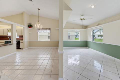 5253 Crystal Anne Drive, West Palm Beach FL - photo 13 of 70