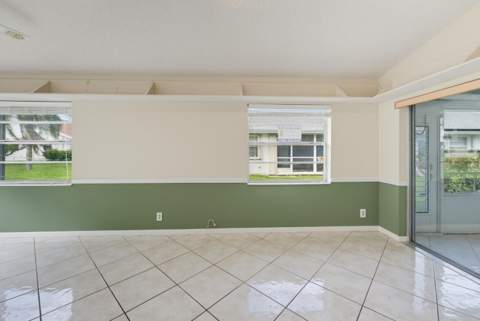 5253 Crystal Anne Drive, West Palm Beach FL - photo 15 of 70