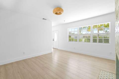 1201 N Ocean Breeze, Lake Worth Beach FL - photo 7 of 47