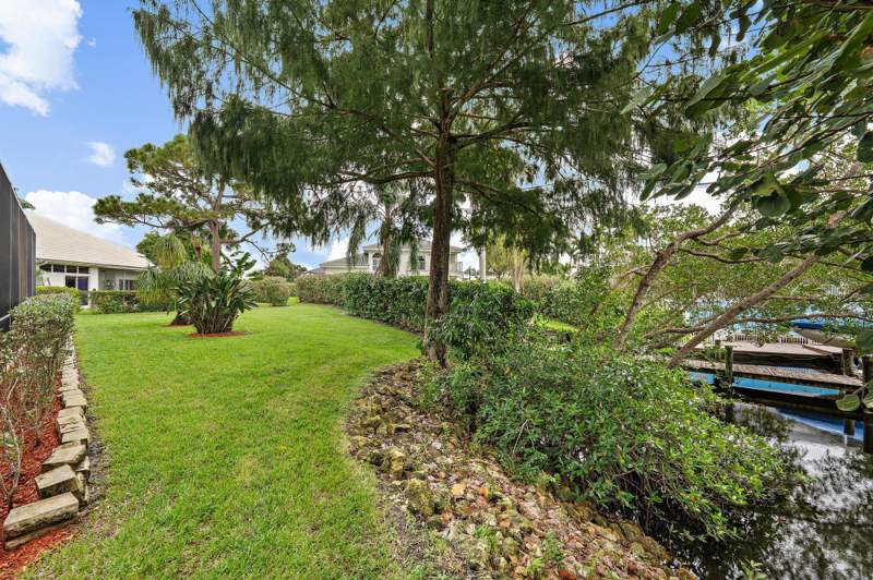 4 bedroom Single Family Residence at 8954 SE Water Oak Place, North Passage, Jupiter — photo 4
