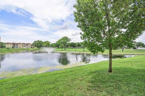 9221 Sunrise Lakes Boulevard #109, Sunrise FL - photo 14 of 15