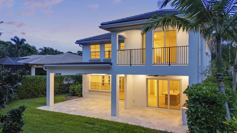 4 bedroom Single Family Residence at 754 Bocce Court, Evergrene, Palm Beach Gardens — photo 2