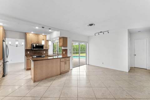 1368 SW 13th Street, Boca Raton FL - photo 7 of 27