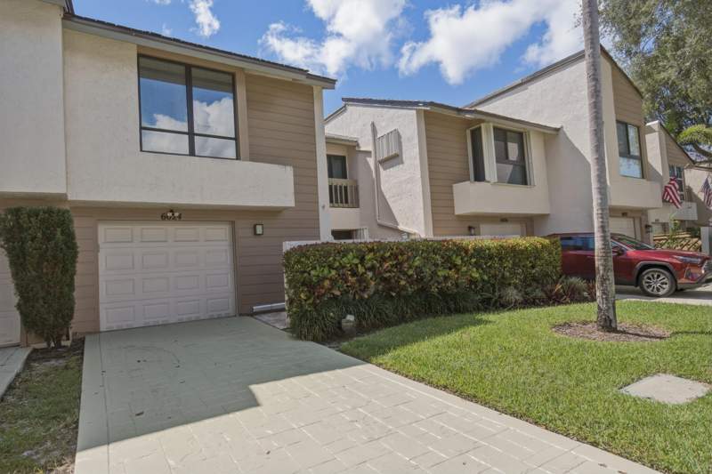 3 bedroom Townhouse at 6024 Glendale Drive, Ironwedge, Boca Raton — photo 4