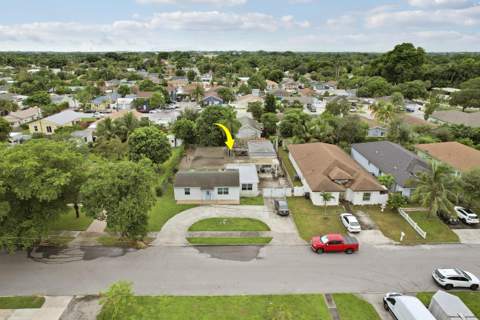1008 Francis Street, West Palm Beach FL - photo 6 of 48