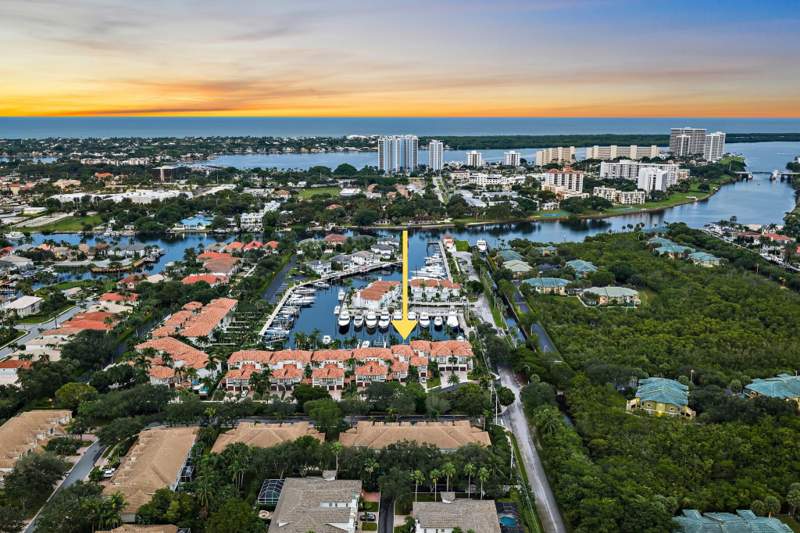 4 bedroom Townhouse at 1412 Harbour Point Drive, Harbour Point, North Palm Beach — photo 2