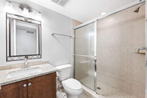 708 SE 15th Street #3, Fort Lauderdale FL - photo 19 of 34