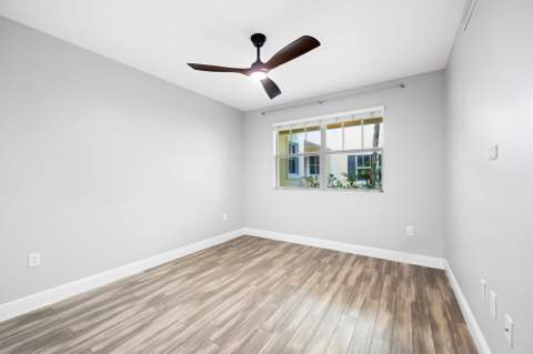 708 SE 15th Street #3, Fort Lauderdale FL - photo 20 of 34