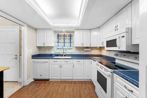 145 Atlantis Boulevard #Ph4, Atlantis FL - photo 6 of 38