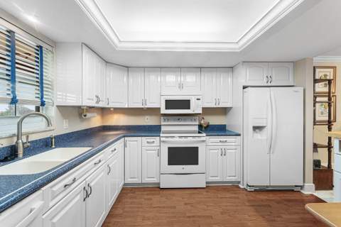 145 Atlantis Boulevard #Ph4, Atlantis FL - photo 8 of 38