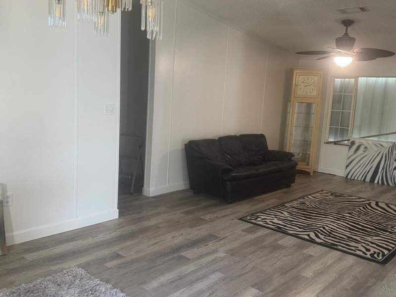 3 bedroom Manufactured Home at 8267 SE Swan Avenue #8267, Ridgeway, Hobe Sound — photo 3