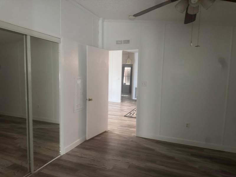 3 bedroom Manufactured Home at 8267 SE Swan Avenue #8267, Ridgeway, Hobe Sound — photo 5