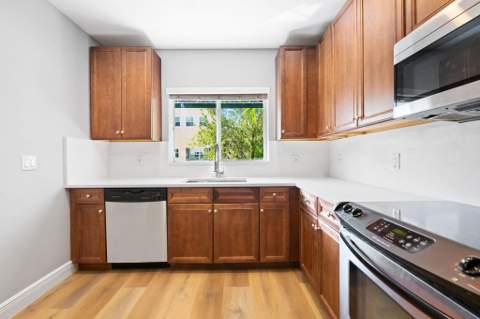 630 SE 15th Street #5, Fort Lauderdale FL - photo 7 of 28