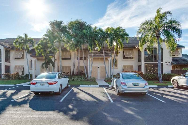 2 bedroom Condominium at 10204 Mangrove Drive #104, Lakeside Condo 6 Of Banyan Springs, Boynton Beach — photo 2