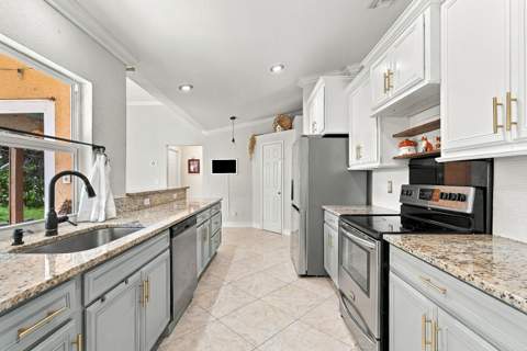 4193 SW Muncie Street, Port St. Lucie FL - photo 13 of 62