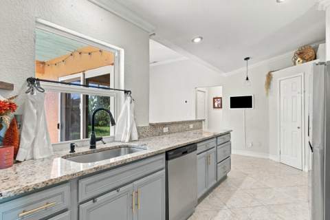 4193 SW Muncie Street, Port St. Lucie FL - photo 14 of 62