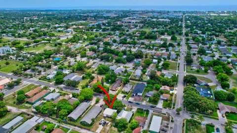 134 SW 10th Avenue, Delray Beach FL - photo 7 of 14