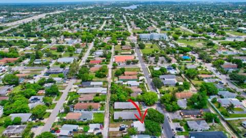 134 SW 10th Avenue, Delray Beach FL - photo 9 of 14