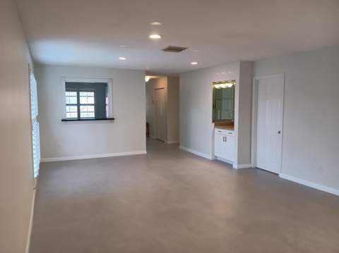 8045 Eastlake Drive, Boca Raton FL - photo 6 of 43