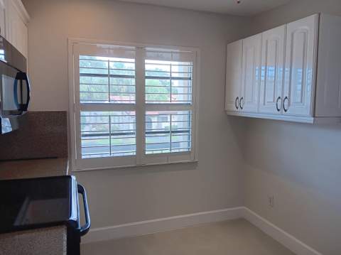 8045 Eastlake Drive, Boca Raton FL - photo 17 of 43