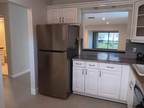 8045 Eastlake Drive, Boca Raton FL - photo 18 of 43