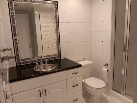 8045 Eastlake Drive, Boca Raton FL - photo 19 of 43