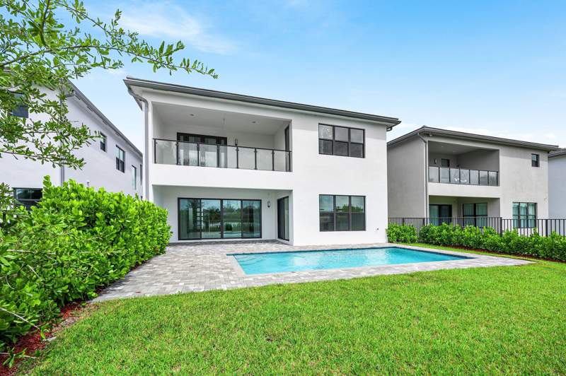 5 bedroom Single Family Residence at 8095 Crystal Downs Avenue, Boca Raton Golf Course Pud, Boca Raton — photo 2