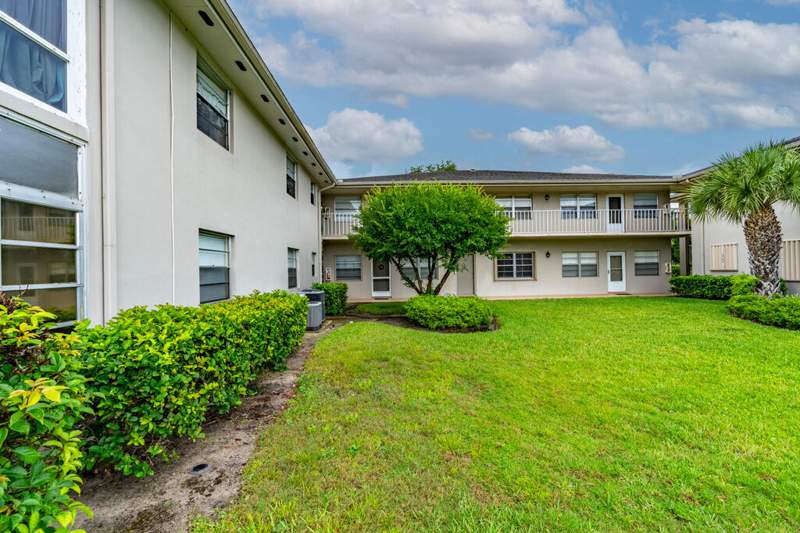 1 bedroom Condominium at 3 Lake Vista Trail #203, Vista St Lucie, Port St. Lucie — photo 3