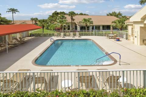 7136 Ashford Lane, Boynton Beach FL - photo 9 of 52